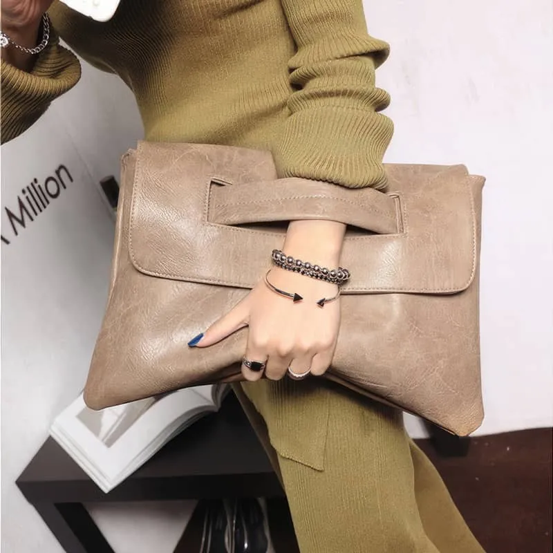 Large capacity envelope clutch bag