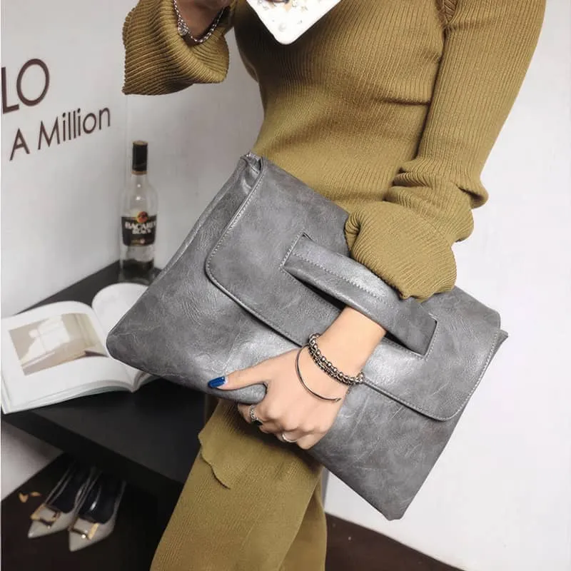 Large capacity envelope clutch bag