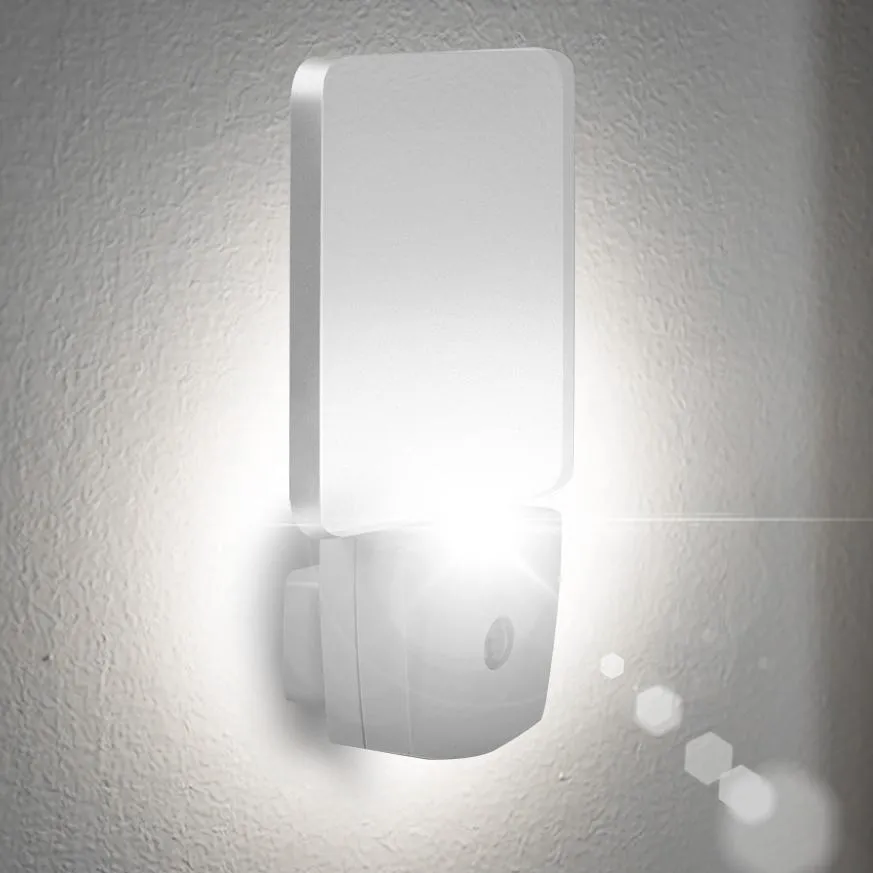 LED Night Light Dusk to Dawn Sensor