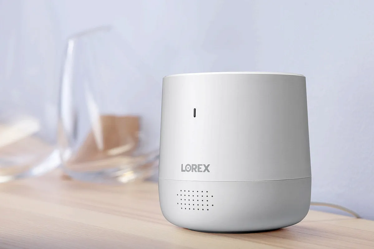 Lorex Smart Home Security Center with 2K Battery Operated Cameras and Range Extender